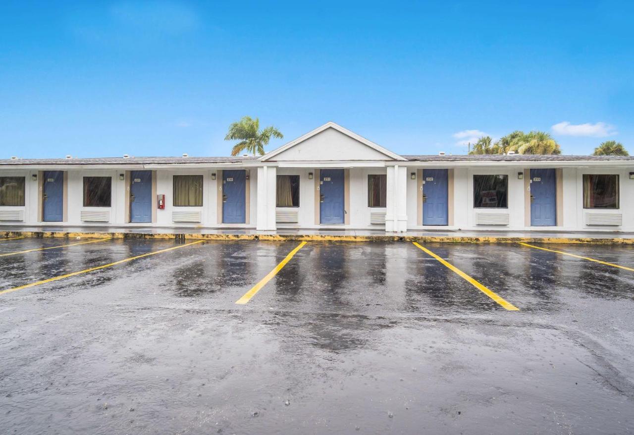 Motel 6-Fort Myers, Fl North Fort Myers Exterior foto